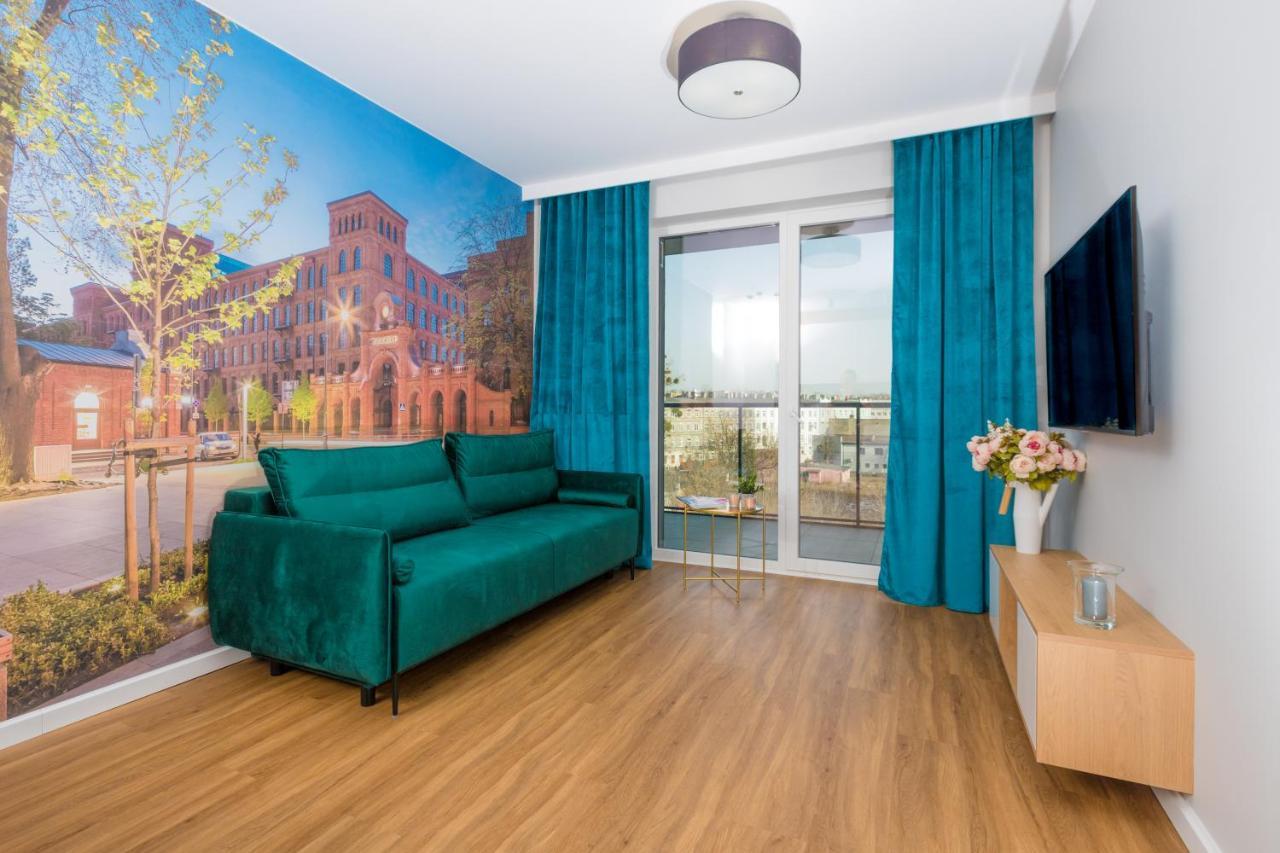 Royal Manu Apartment Netflix Лодзь Екстер'єр фото